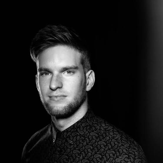 Artist photo